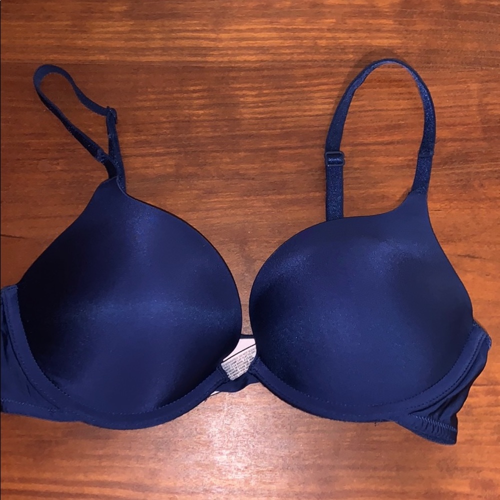 VS Navy Blue Push Up bra perfect condition